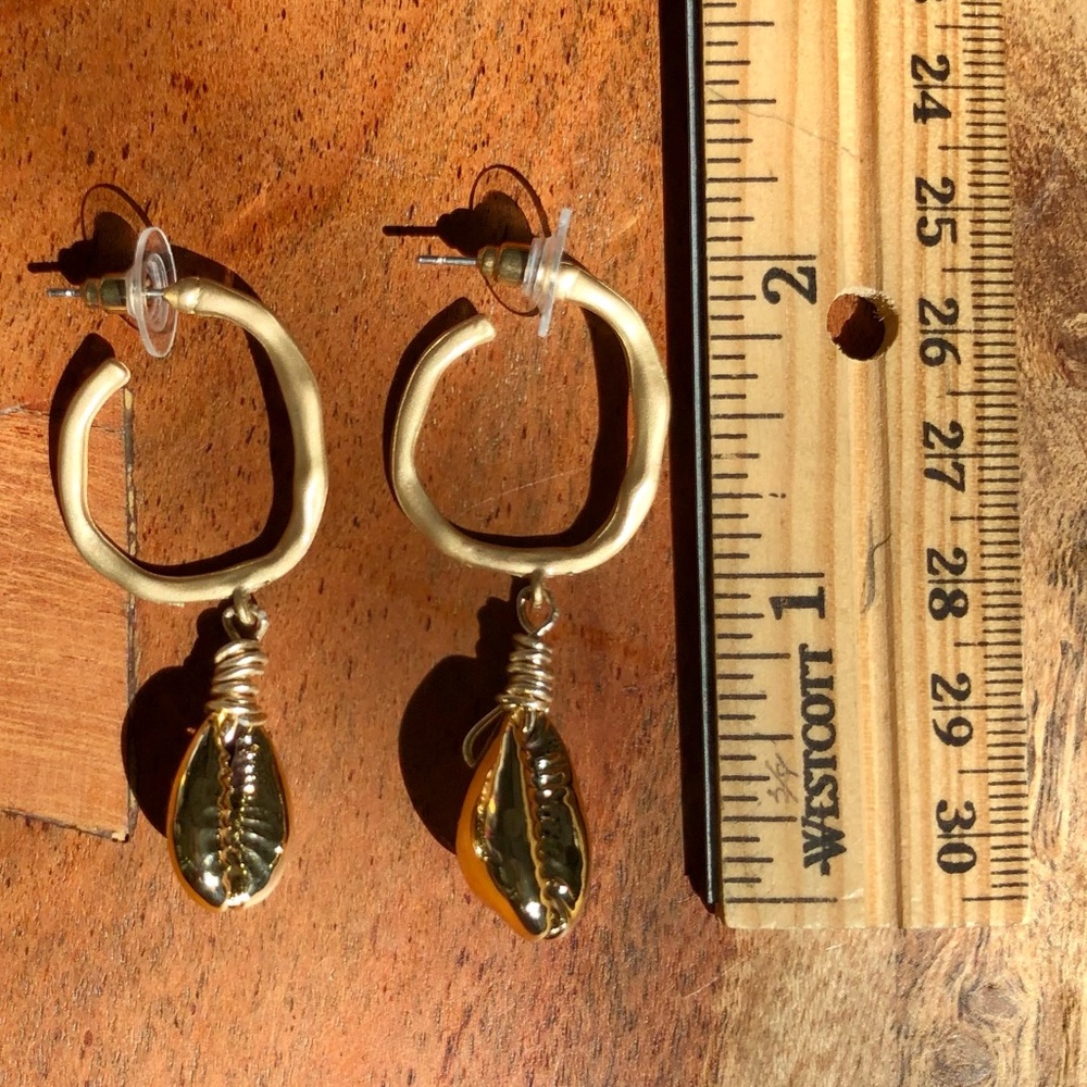 Seashell Earrings - Picture 10 of 10